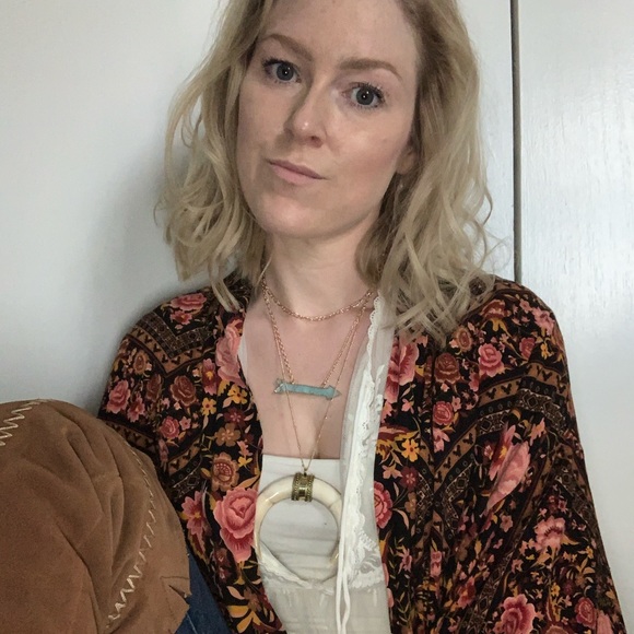 Meet your Posher, Brittany - Picture 3 of 9